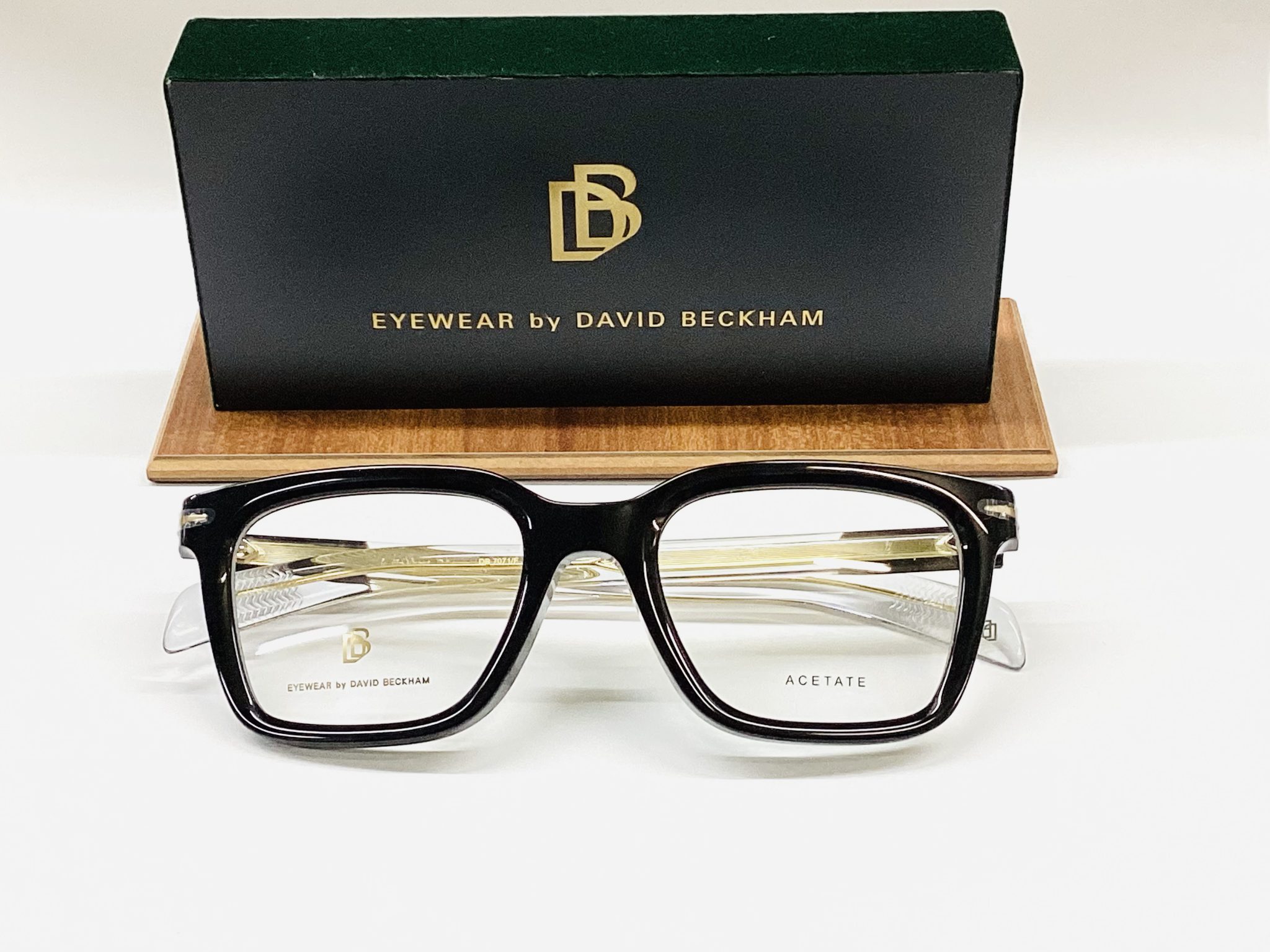 EYEWEAR by DAVID BECKHAM 千葉メガネ