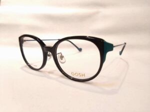 【話題沸騰！】メガネで叶える中顔面短縮！今すぐ試したい小顔見えフレーム5選写真